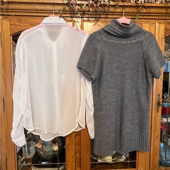 Junior’s Cable-Knit Cowl-Neck Sweater & Blouse Set 🖤 - Picture 4 of 16